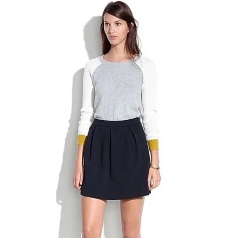 Madewell Charcoal Pleated A-Line Skirt – Size 0, Classic Workwear & Everyday